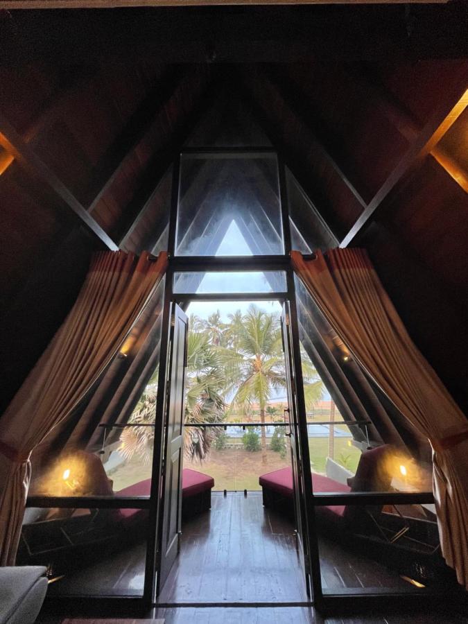 Soluna Beach Resort Marawila Bagian luar foto